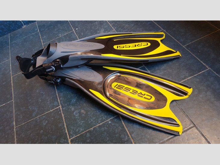Aletas CRESSI FROG PLUS