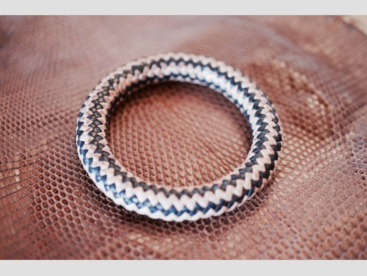 Regalo perfecto, llaveros, cinturones, pulseras en piel 1