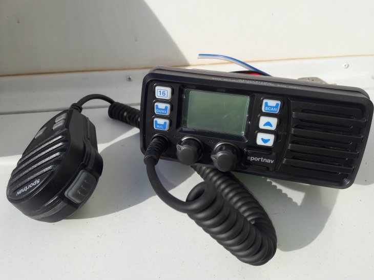 RADIO VHF 1