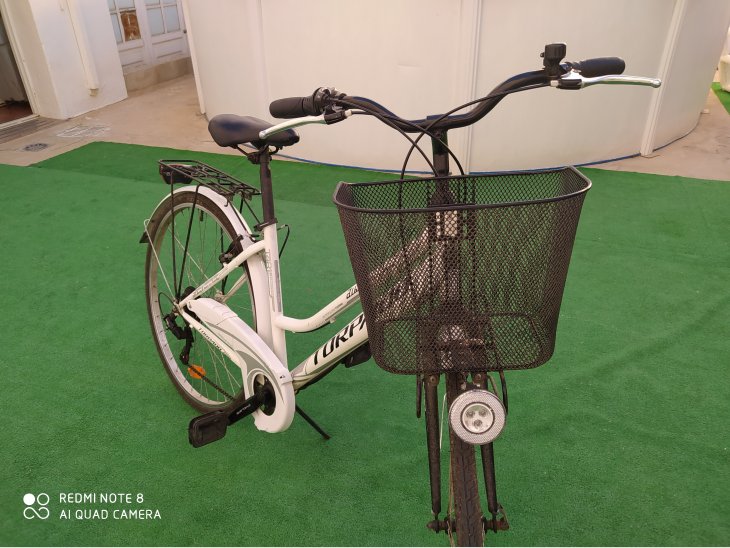 Vendo bicicleta de señora casi nueva. Muy poco uso 2