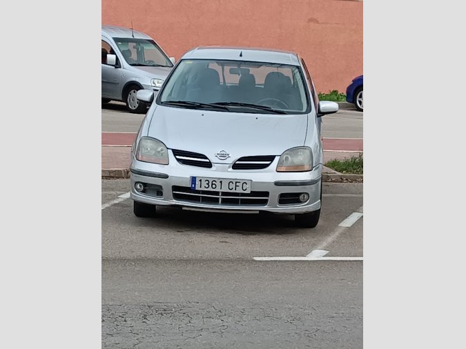 Se vende Nissan Almera Tino, año 2003, 147,700 km, ITV pasada hasta febrero de 2024