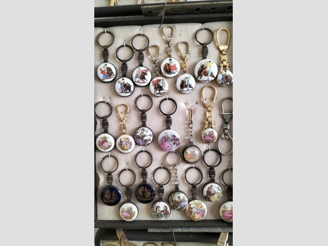 Lote 25 llaveros.