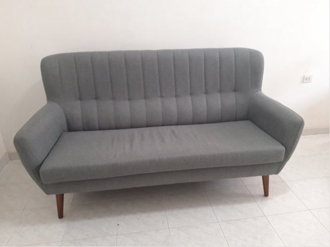 Sofa gris de tela