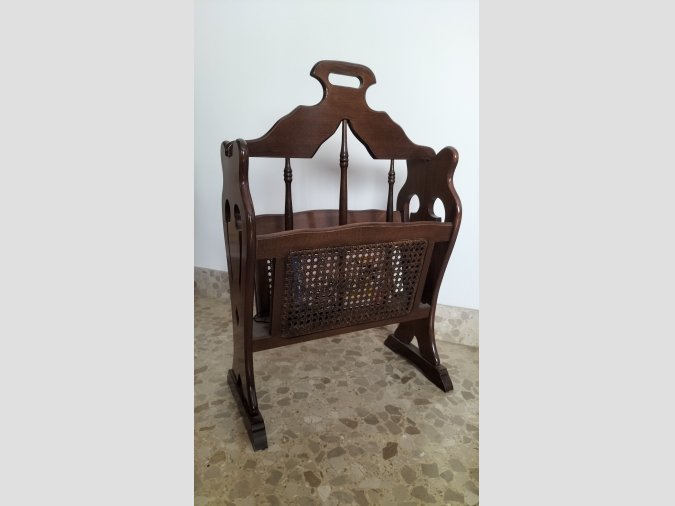Revistero madera.