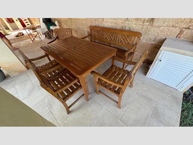 Preciosa mesa de jardín de madera de teca