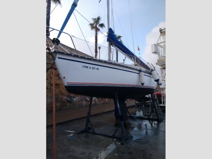 Se vende velero 7 metros 3