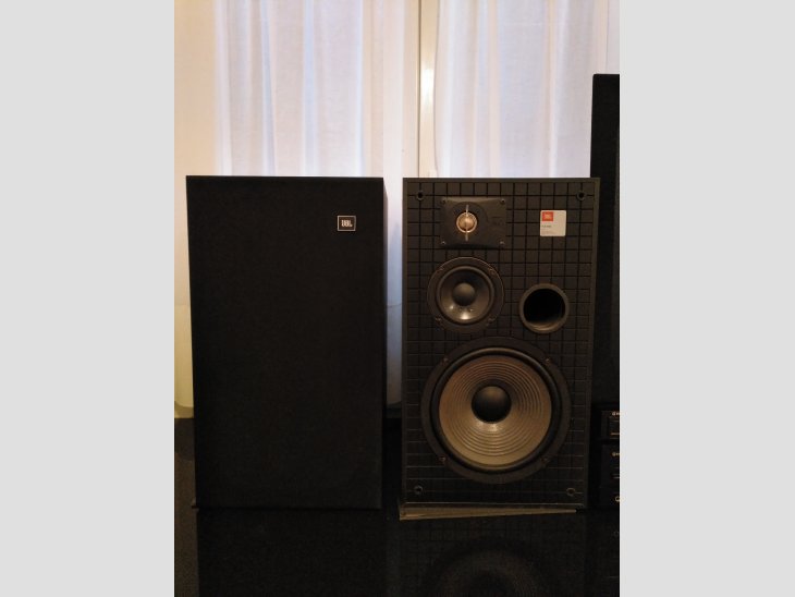 2 altavoces JBL 1