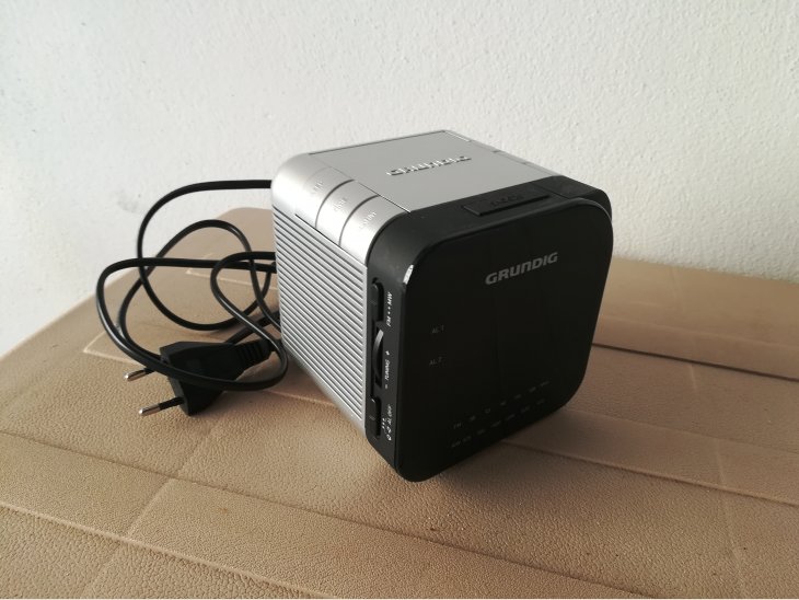 Vendo radio despertador