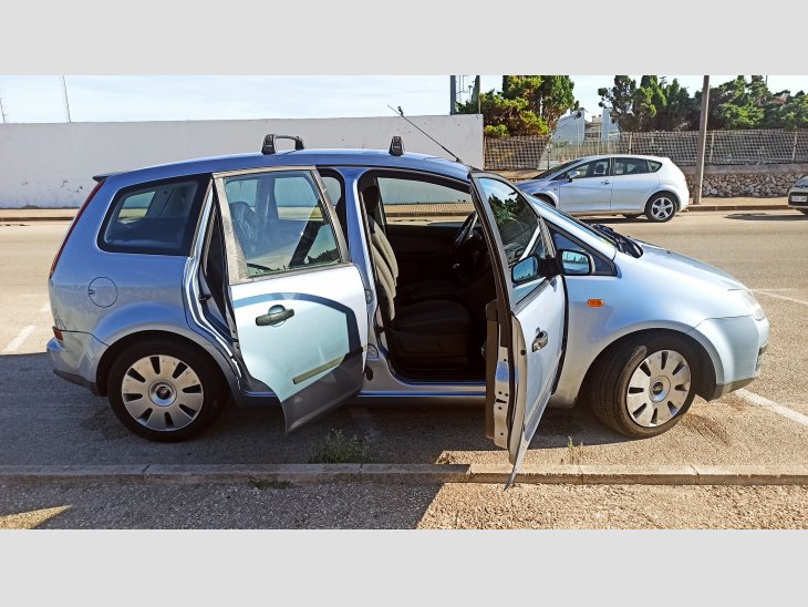 Ford Focus C-MAX amb molt bon estat 4