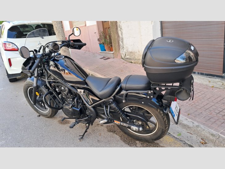 MOTO CUSTOM 1