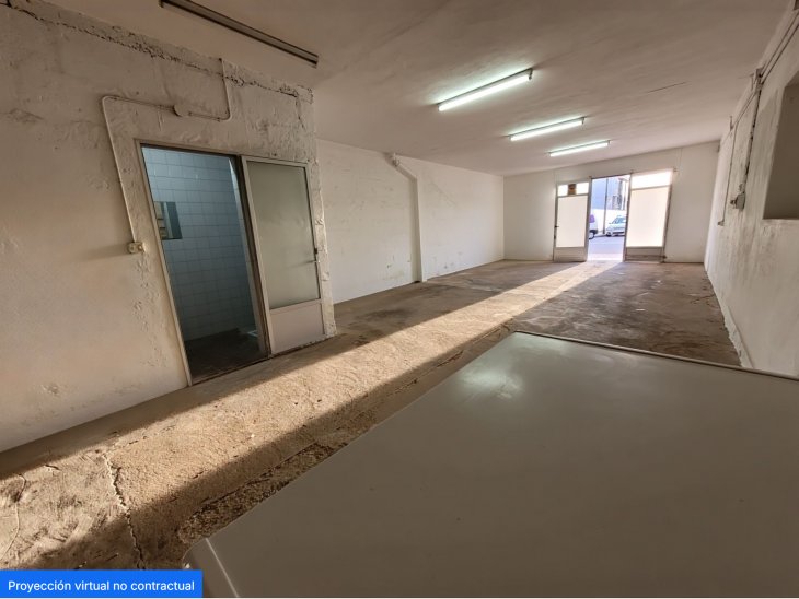 Cotxeria de 76m² amb cuarto de bany al carrer València 1