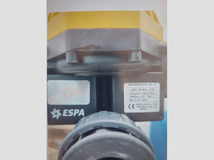 Depósito agua + bomba 4