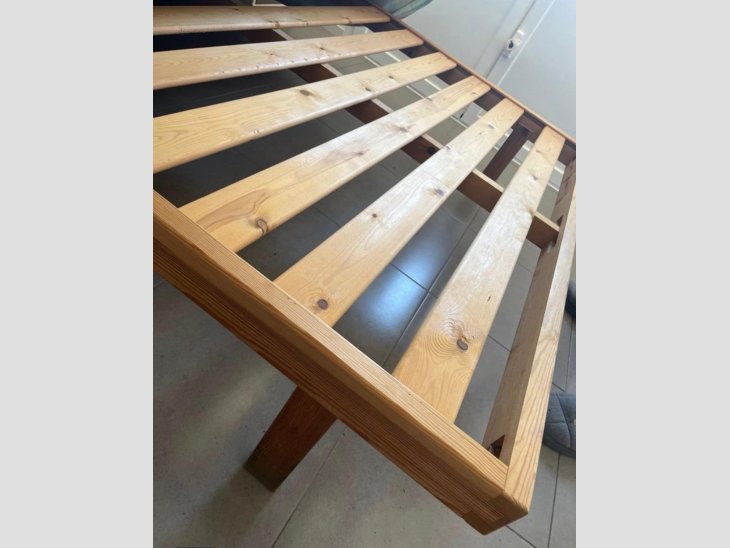 Se vende somier de madera y colchón en perfecto estado 2