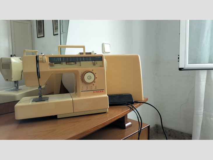 Máquina de coser antigua.