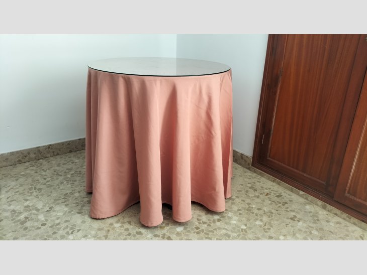 Mesa camilla con cristal y mantel 2