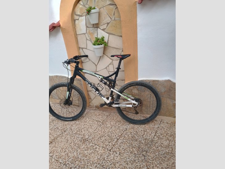 Bicicleta de montaña Focus 1