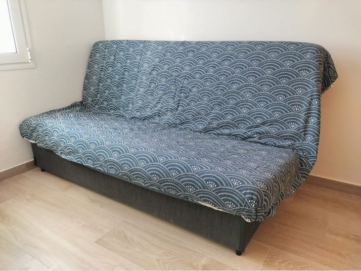 SE VENDE SOFÁ CAMA CLIC-CLAC CON GRAN ESPACIO DE ALMACENAJE 1
