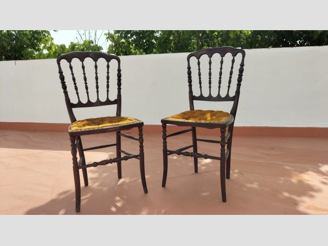 2 cadires