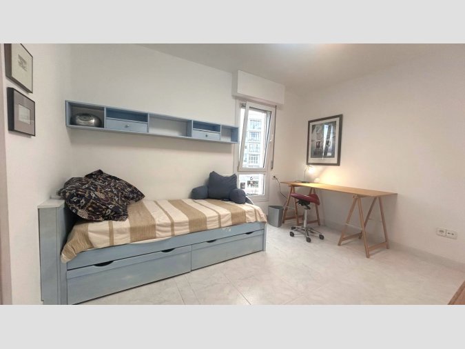 Alquiler de habitación amplia y luminosa en piso tranquilo – Ciutadella