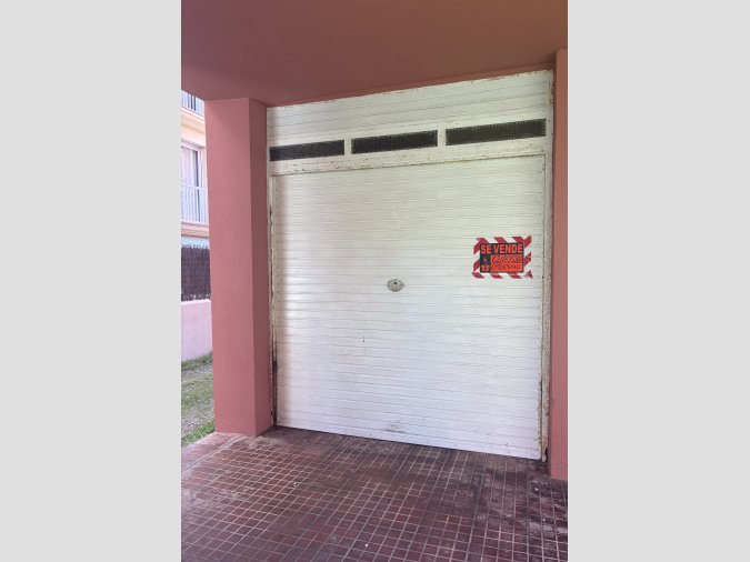 Se vende garaje precio negociable