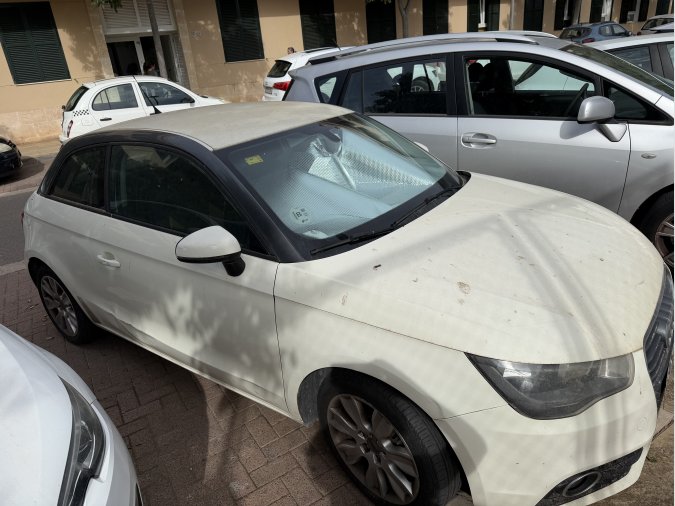 AUDI A1 1.6 TDI 90 CV – 2011 – 263.000 KM – ITV AL DÍA – 3.500 €