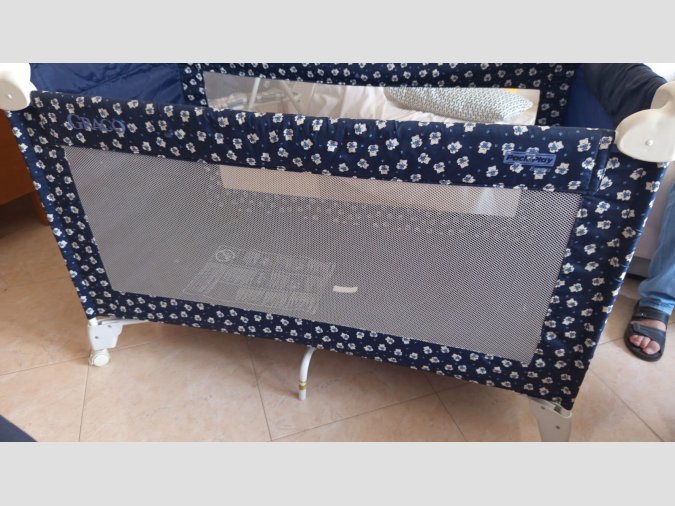 Es ven parque cuna en bon estat